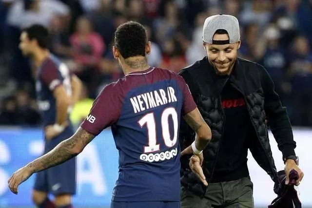 在正式加盟 在正式加盟