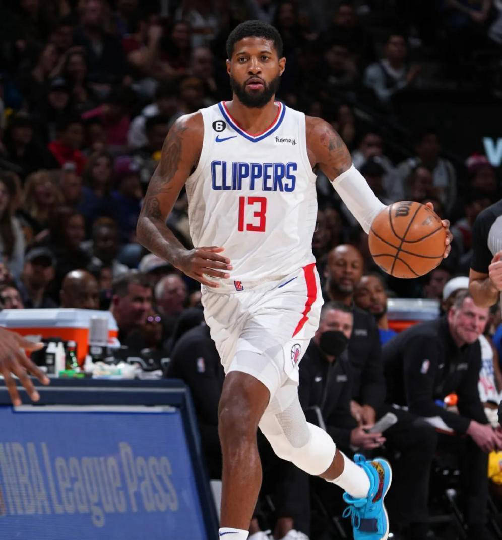 斗地主中后期如何出牌（斗地主中后期出牌策略解析）